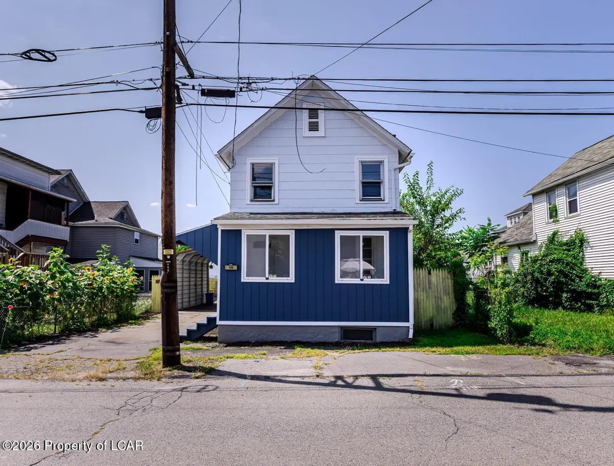 10 North Street, Plains - 2 bed - 1 bath - 1,056 SF