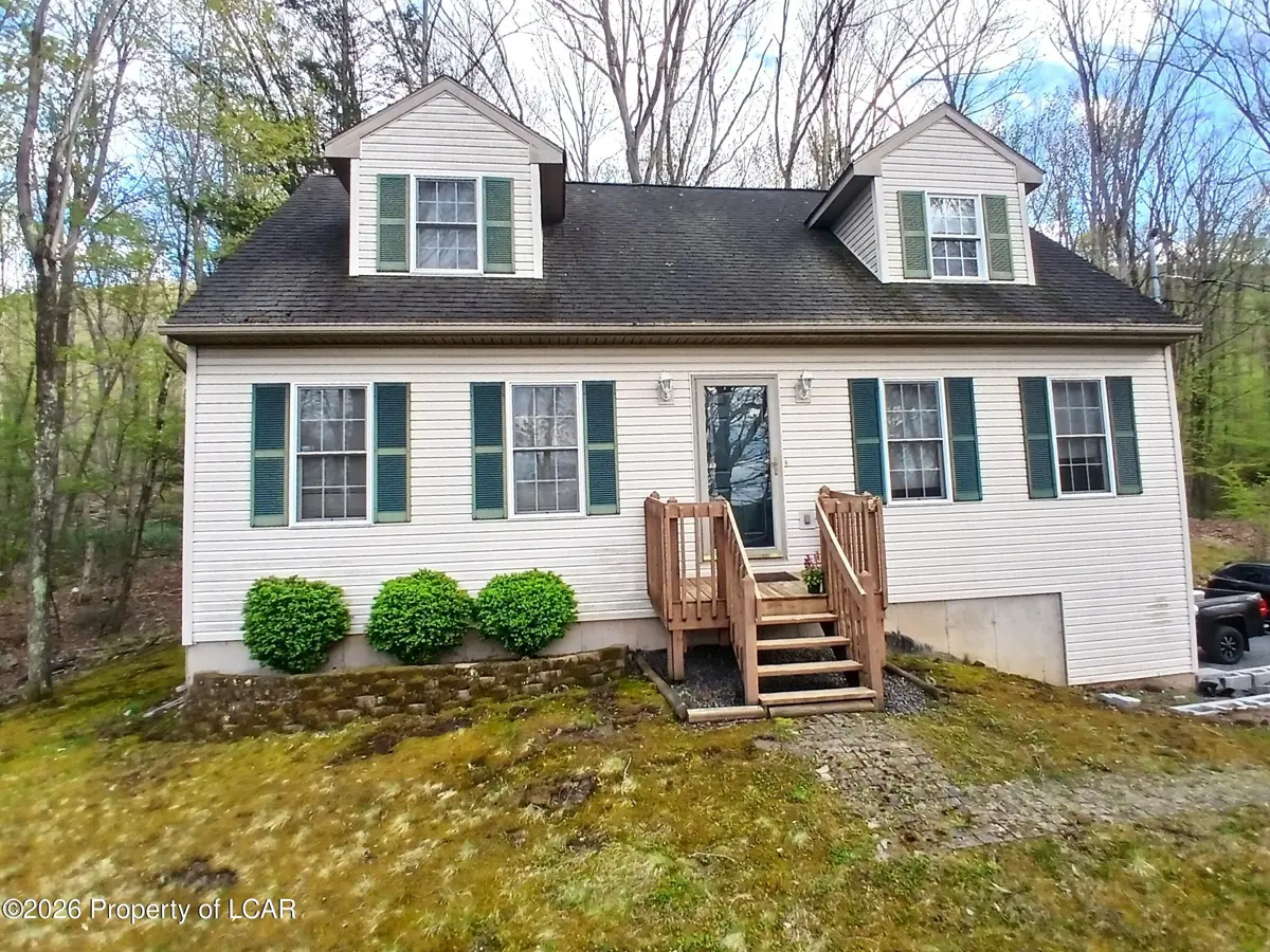 23 Tammy Trail, Drums - 3 bed - 2 bath - 2,192 SF
