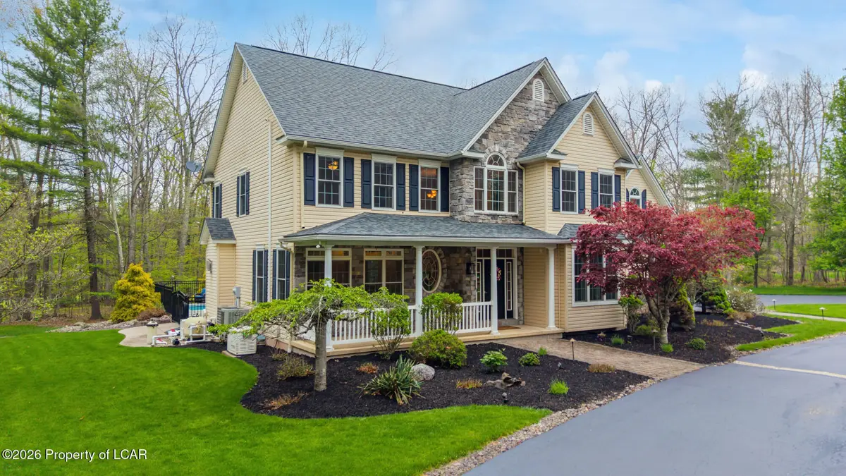105 Sandwedge Drive, Mountain Top - 4 bed - 5 bath - 4,520 SF