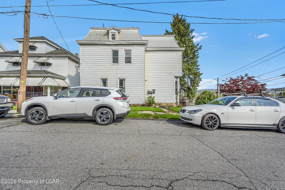 1502 Church (2nd flr) Avenue, Scranton in Scranton