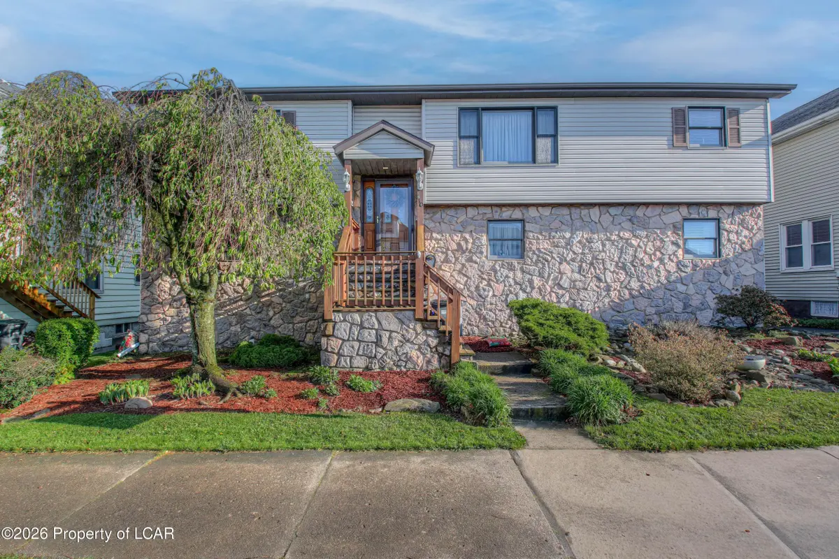 410 Carleton Avenue, Hazleton in Hazleton