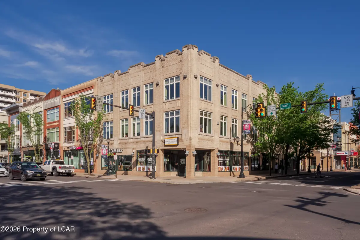 14 E Northampton Street, Wilkes-Barre - 1 bed - 2 bath - 1,040 SF