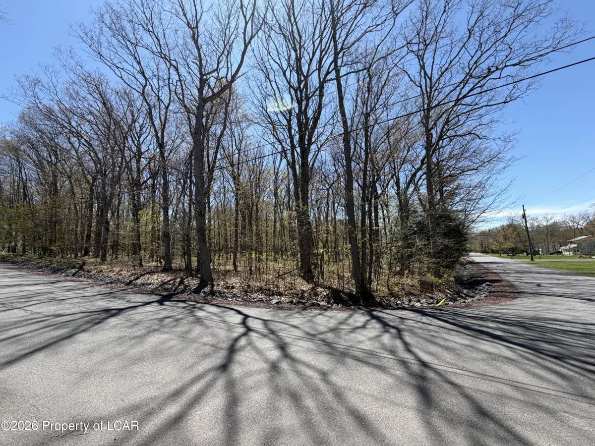 1012 Fairway Drive, Wilkes-Barre in Wilkes-Barre