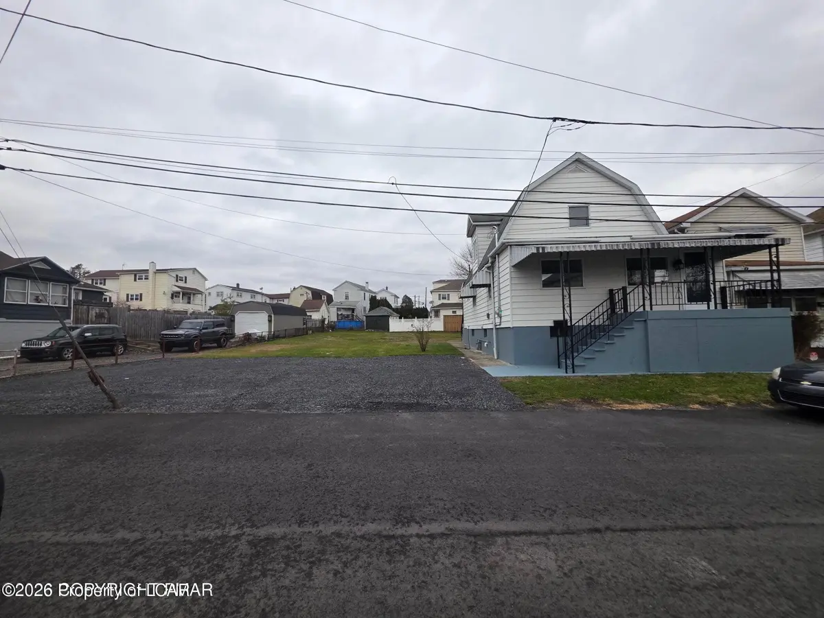 17 E Charles Street, Wilkes-Barre in Wilkes-Barre