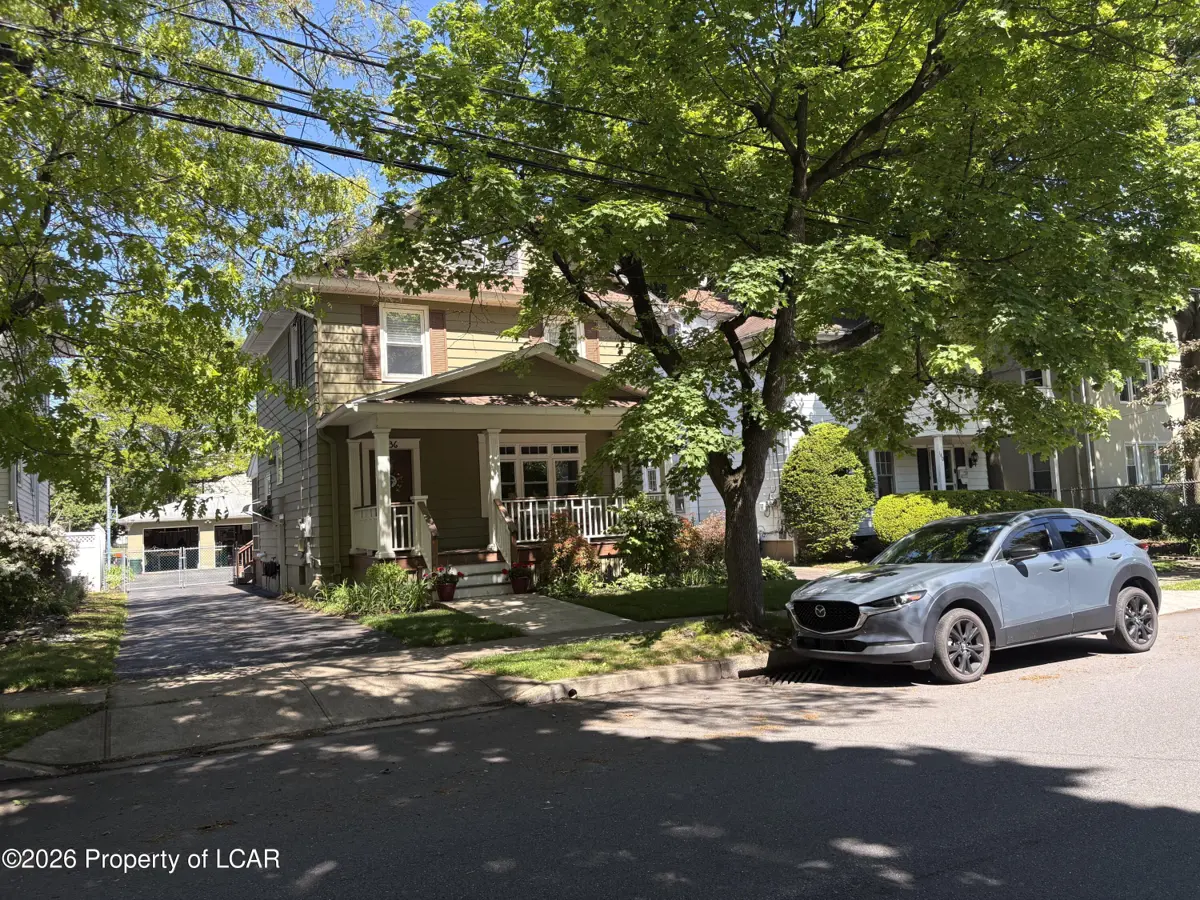 136 E Walnut Street, Kingston in Kingston