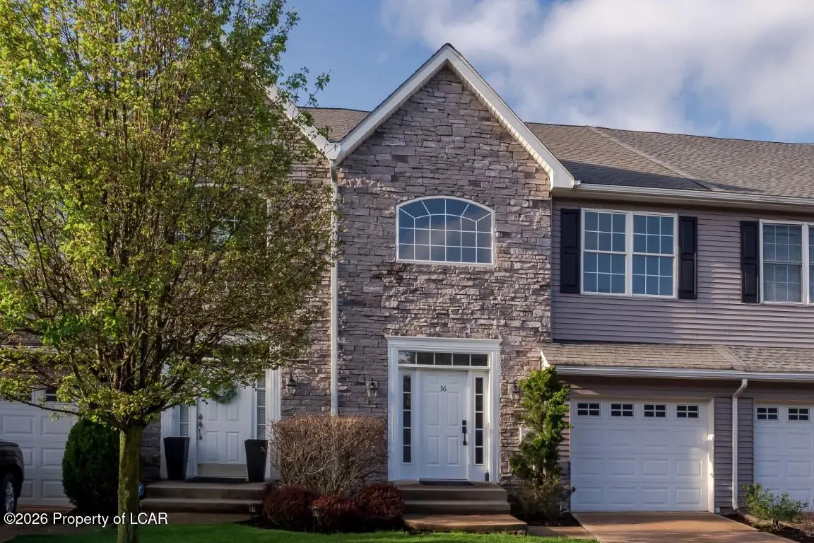 36 Marina Drive, Harveys Lake - 3 bed - 3 bath - 2,272 SF