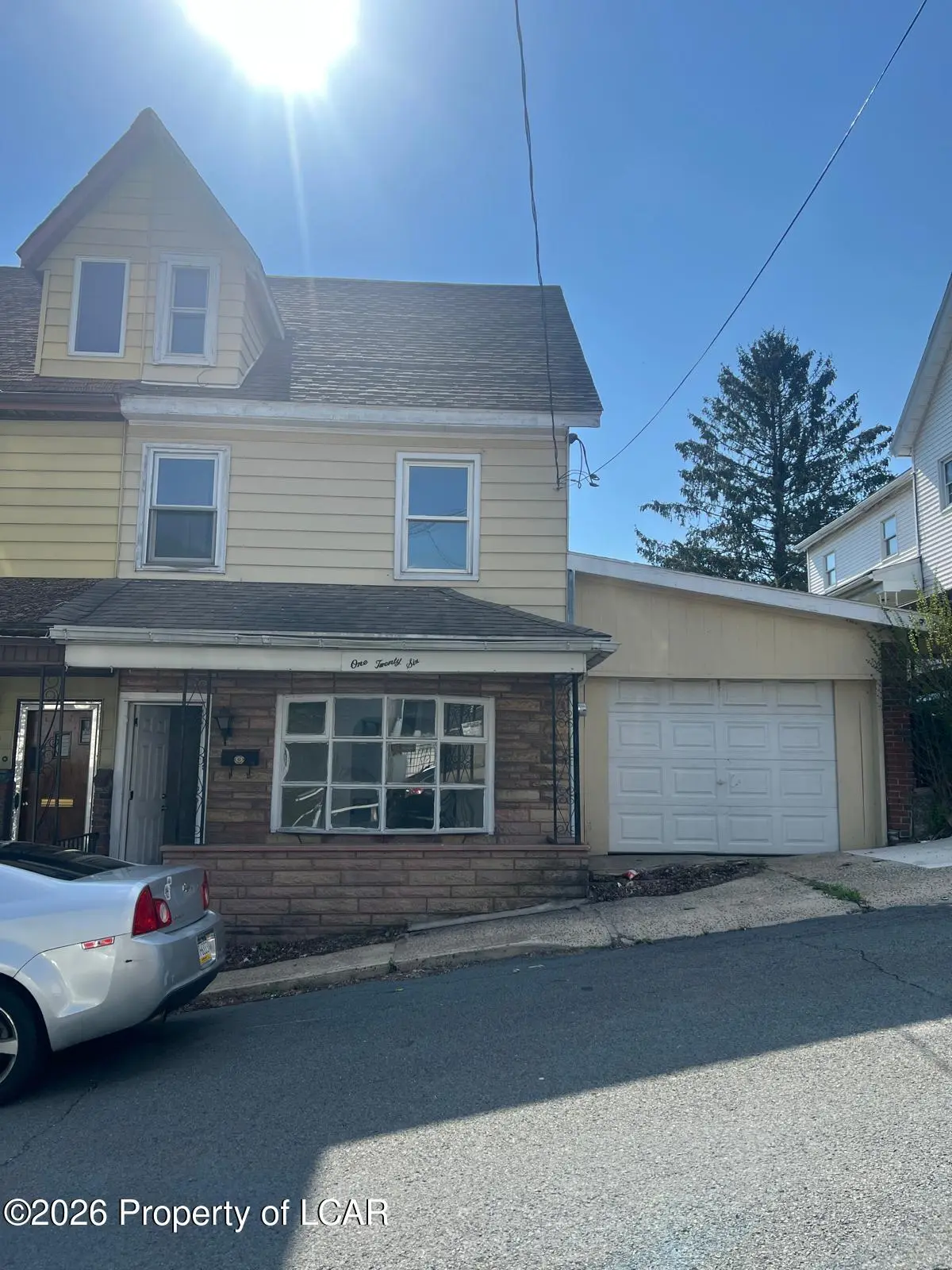 126 S White Street, Shenandoah - 3 bed - 1 bath - 1,568 SF