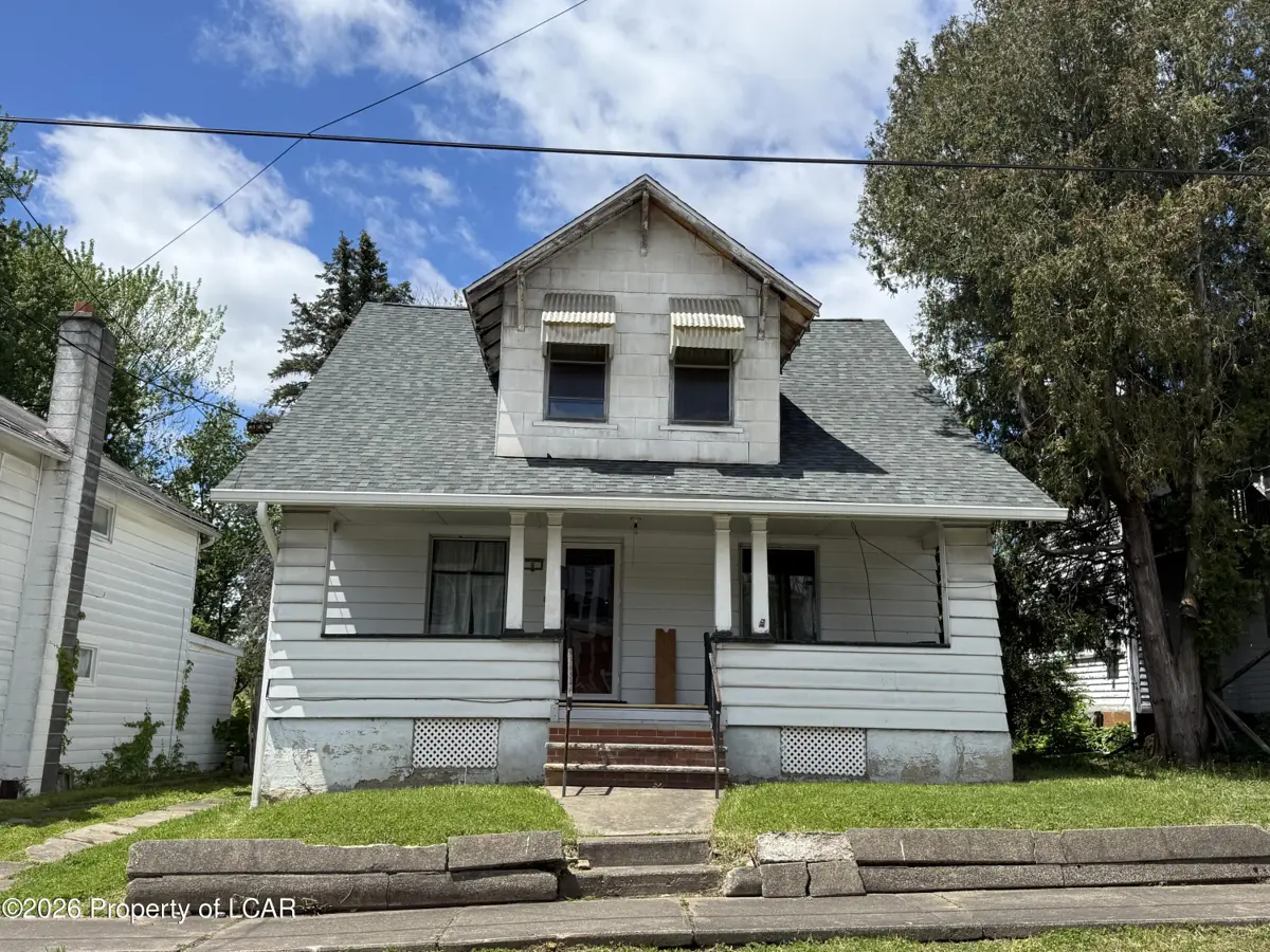 6 Prospect Street, Pittston - 3 bed - 1 bath - 1,355 SF