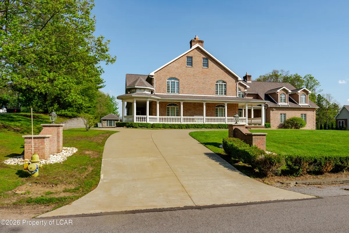 10 Carey Lane, Jenkins Township in Jenkins Township