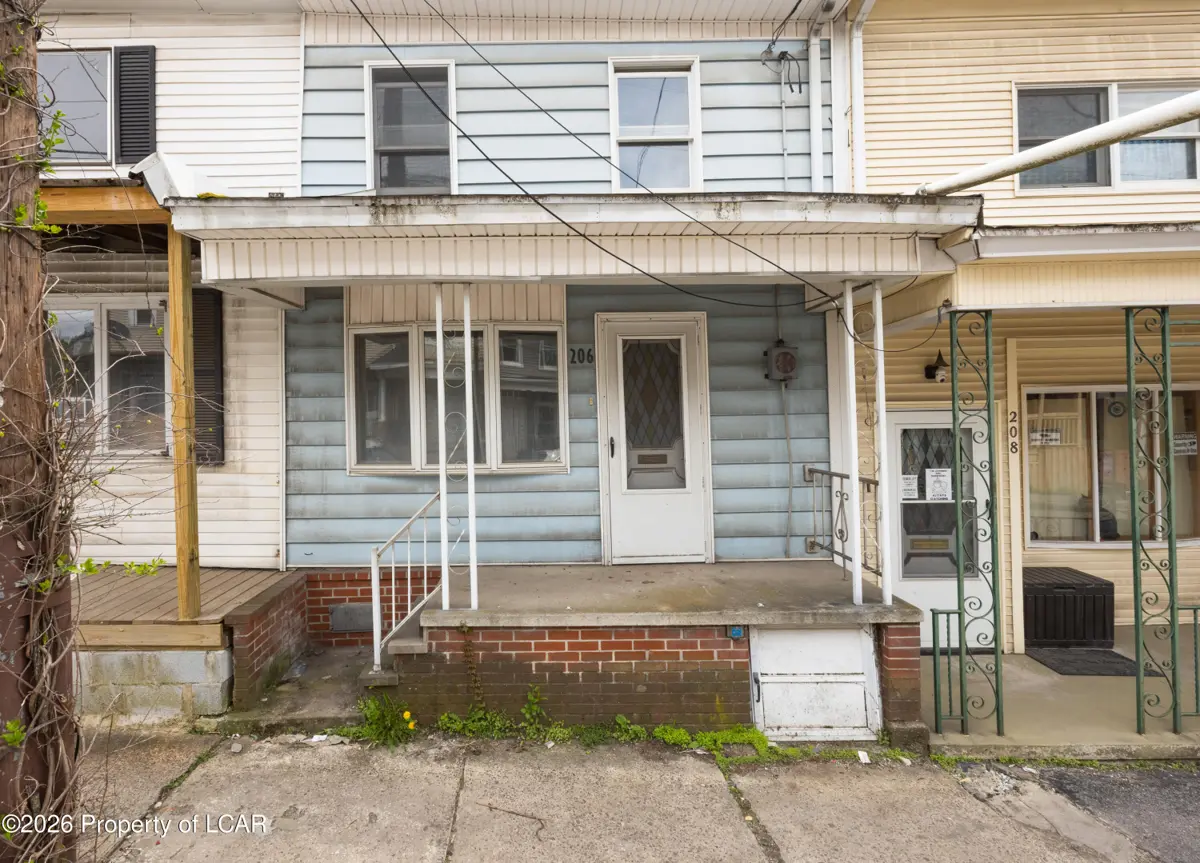 206 W Coal Street, Shenandoah in Shenandoah