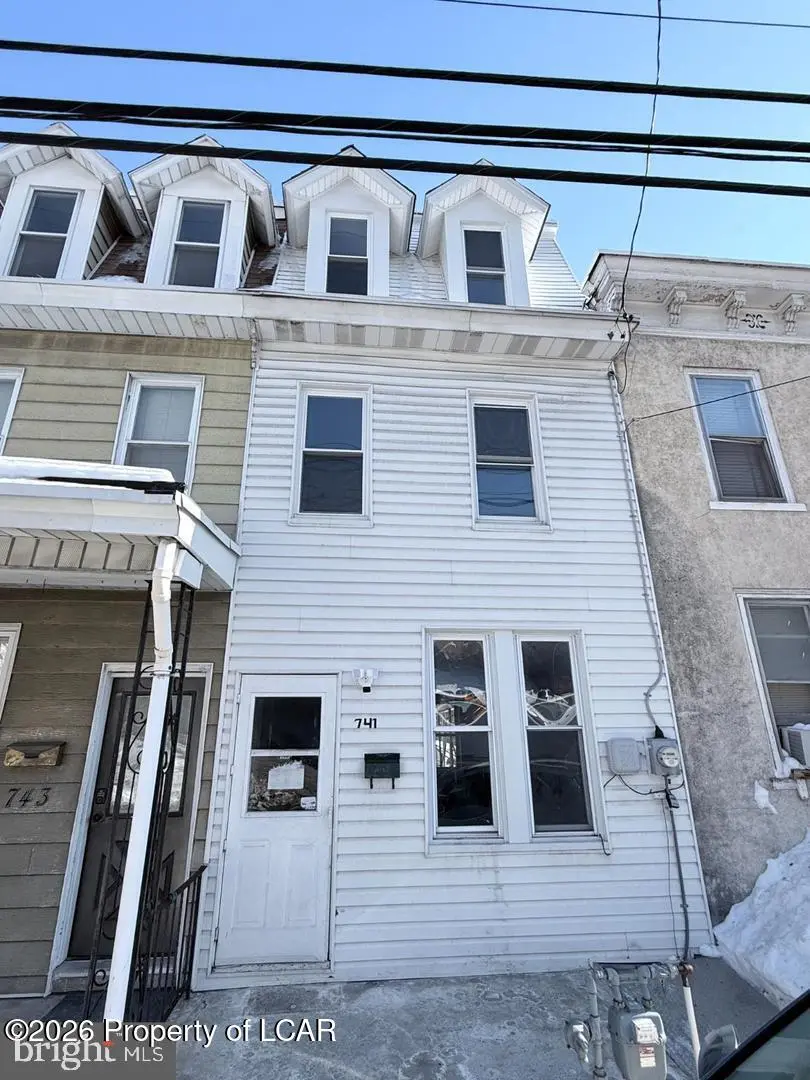 741 E Norwegian Street, Pottsville - 4 bed - 1 bath