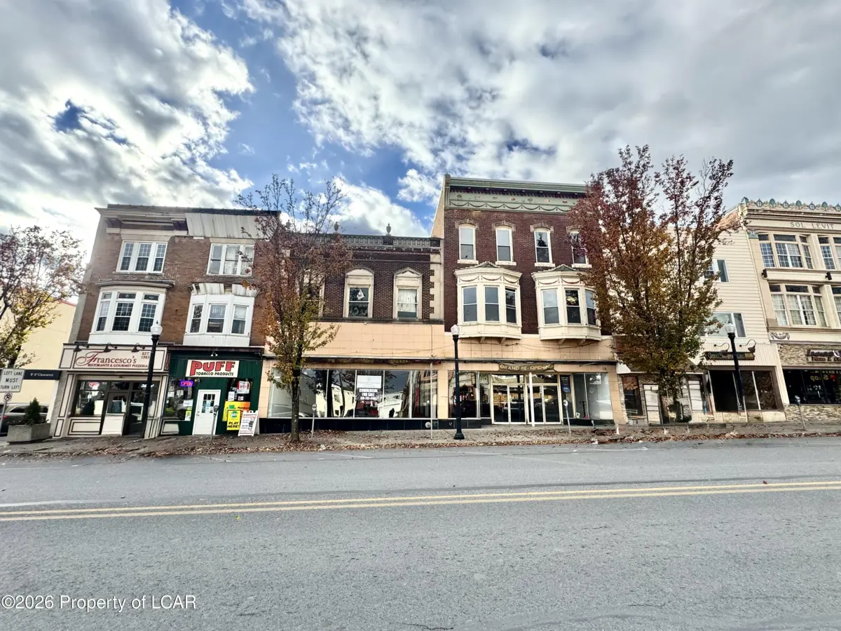 14 N Main Street, Shenandoah - 3 bath - 28,976 SF