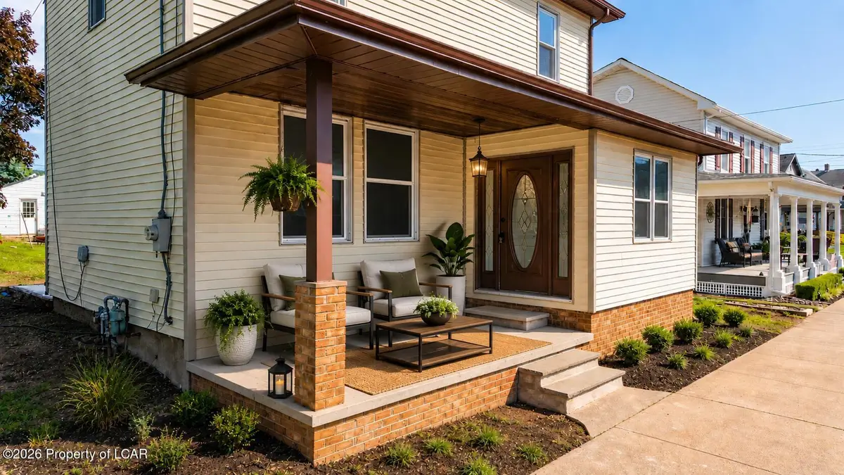 325 E 10th Street, Berwick in Berwick