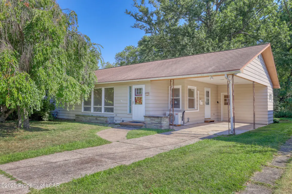 111 W Pettebone Street, Wyoming in Wyoming