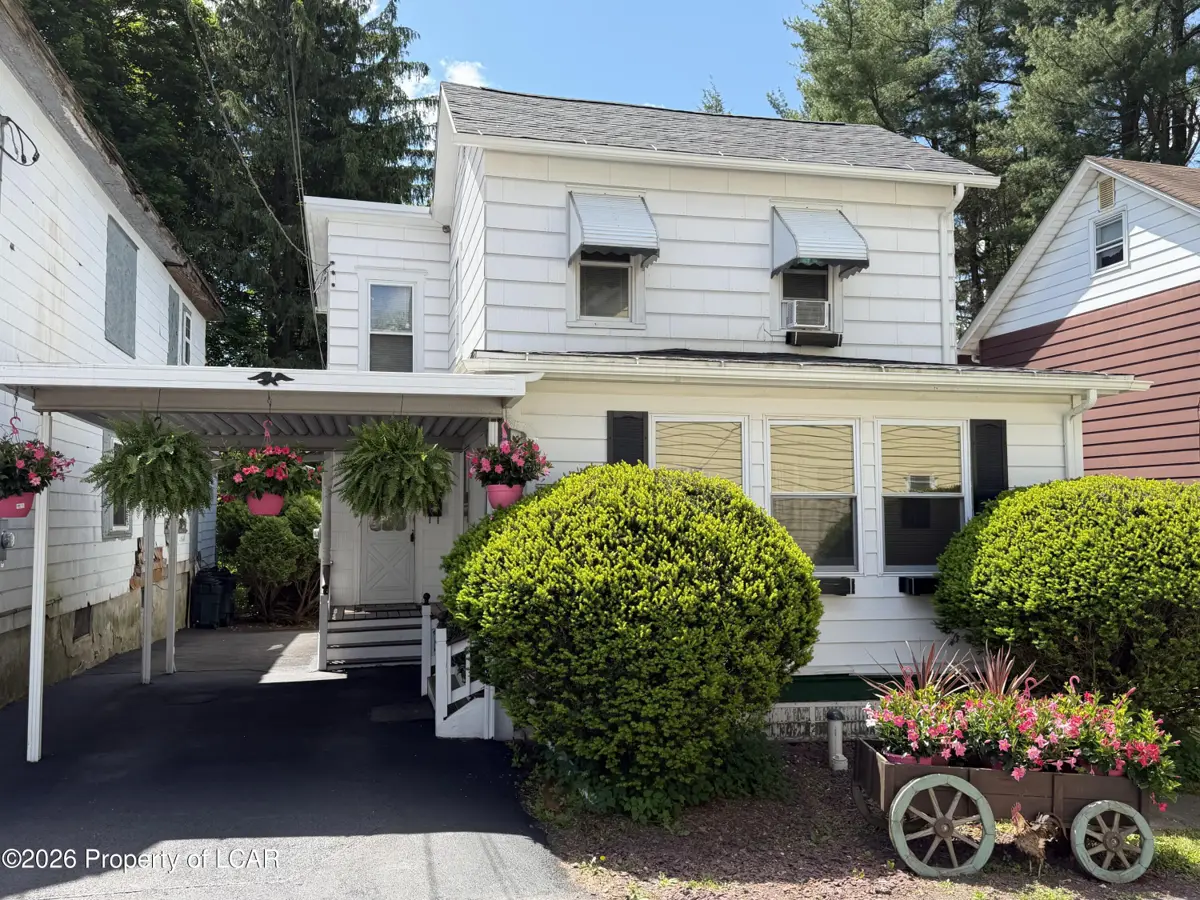104 5th Street, Weatherly - 3 bed - 1 bath - 1,500 SF