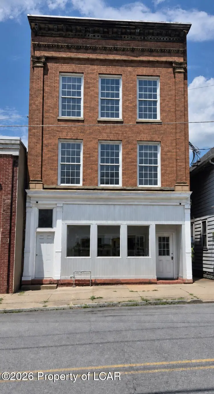 294 Scott Street, Wilkes-Barre - 5,400 SF