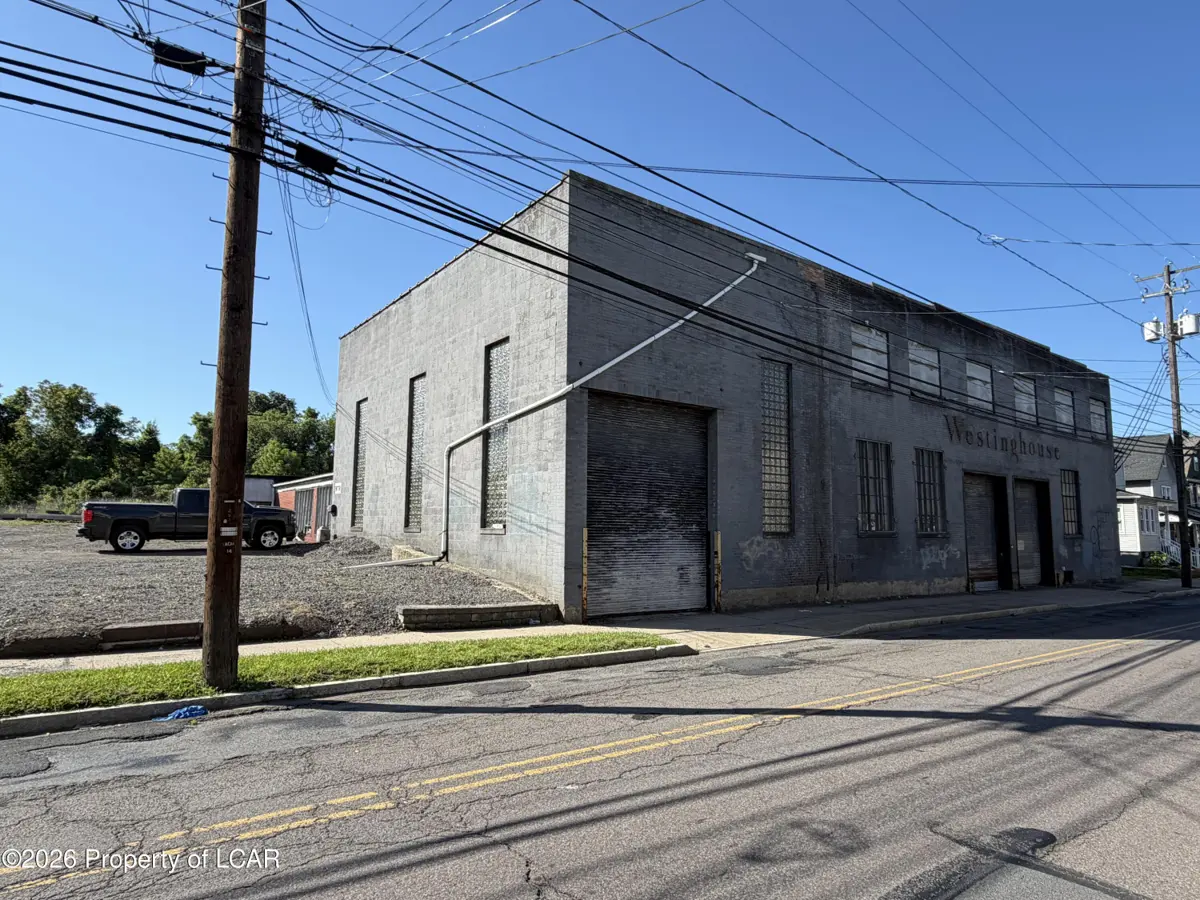 271 N Pennsylvania Avenue, Wilkes-Barre - 2 bath - 18,000 SF