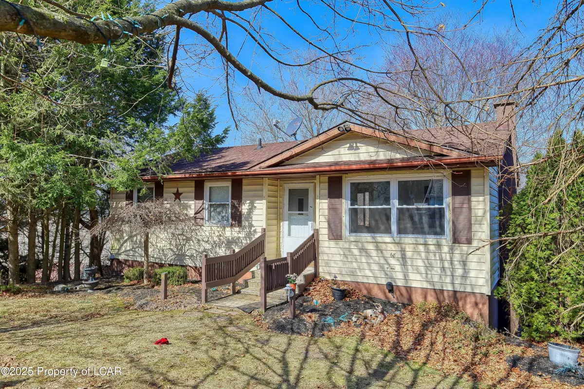 68 Circle Drive, Wilkes-Barre in Wilkes-Barre