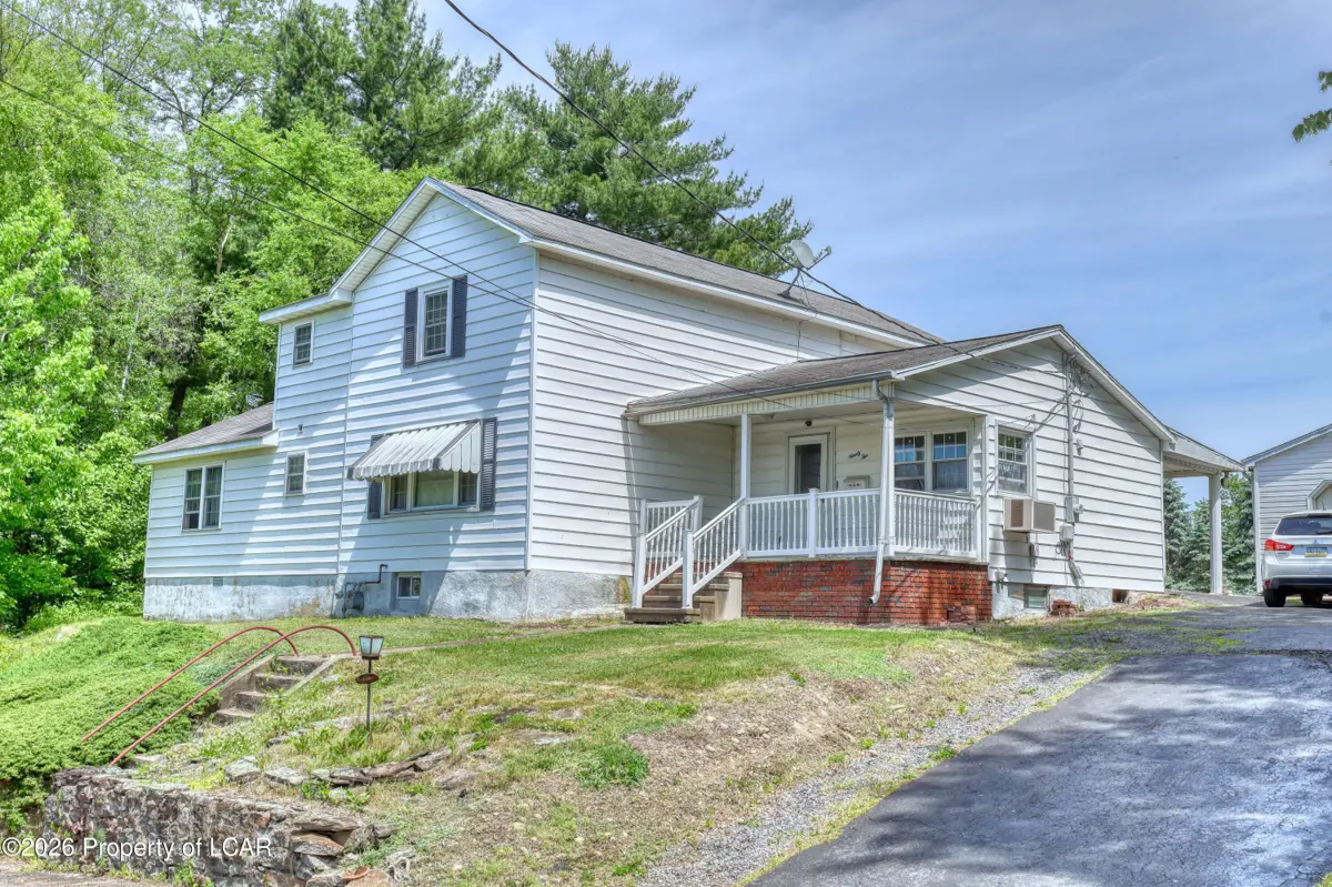 92 Valentine Street, Moosic in Moosic