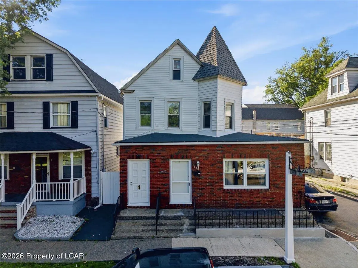 121 Carlisle Street, Wilkes-Barre in Wilkes-Barre