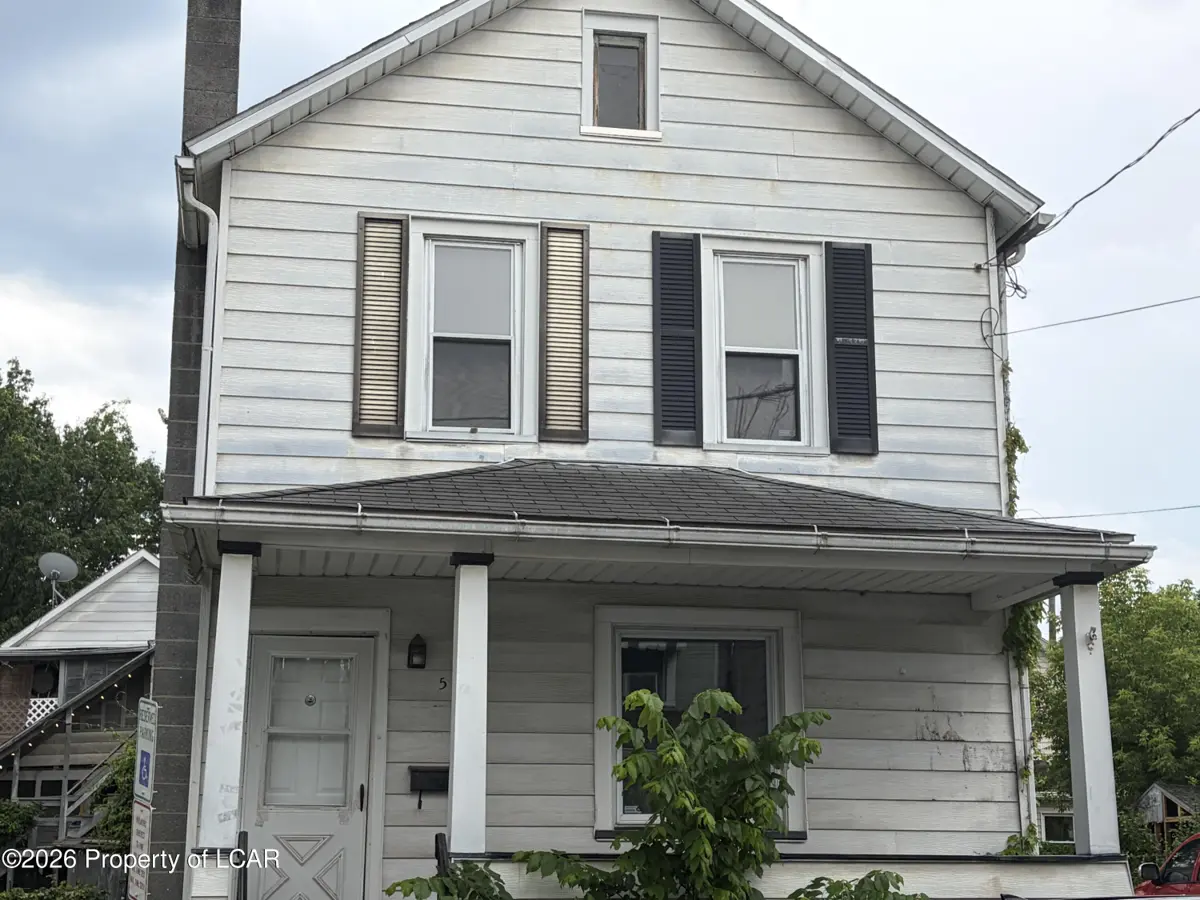 52 Cedar Street, Wilkes-Barre in Wilkes-Barre