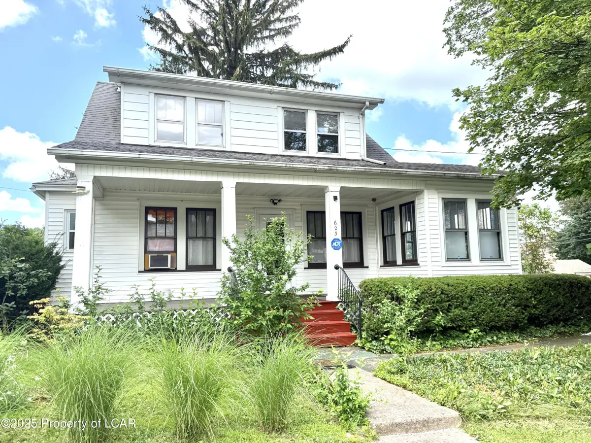 623 W 8th Street, Hazleton in Hazleton