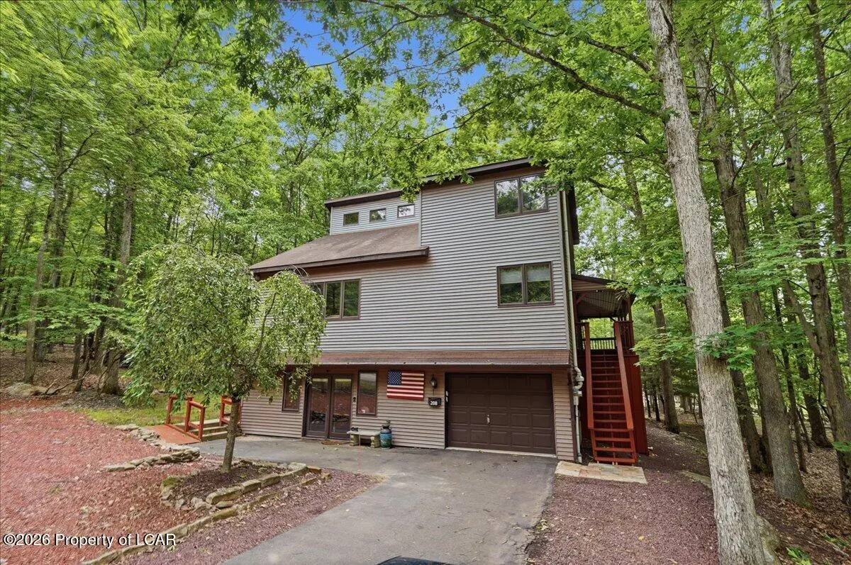 208 Owego Drive, Hazleton - 5 bed - 3 bath - 2,348 SF