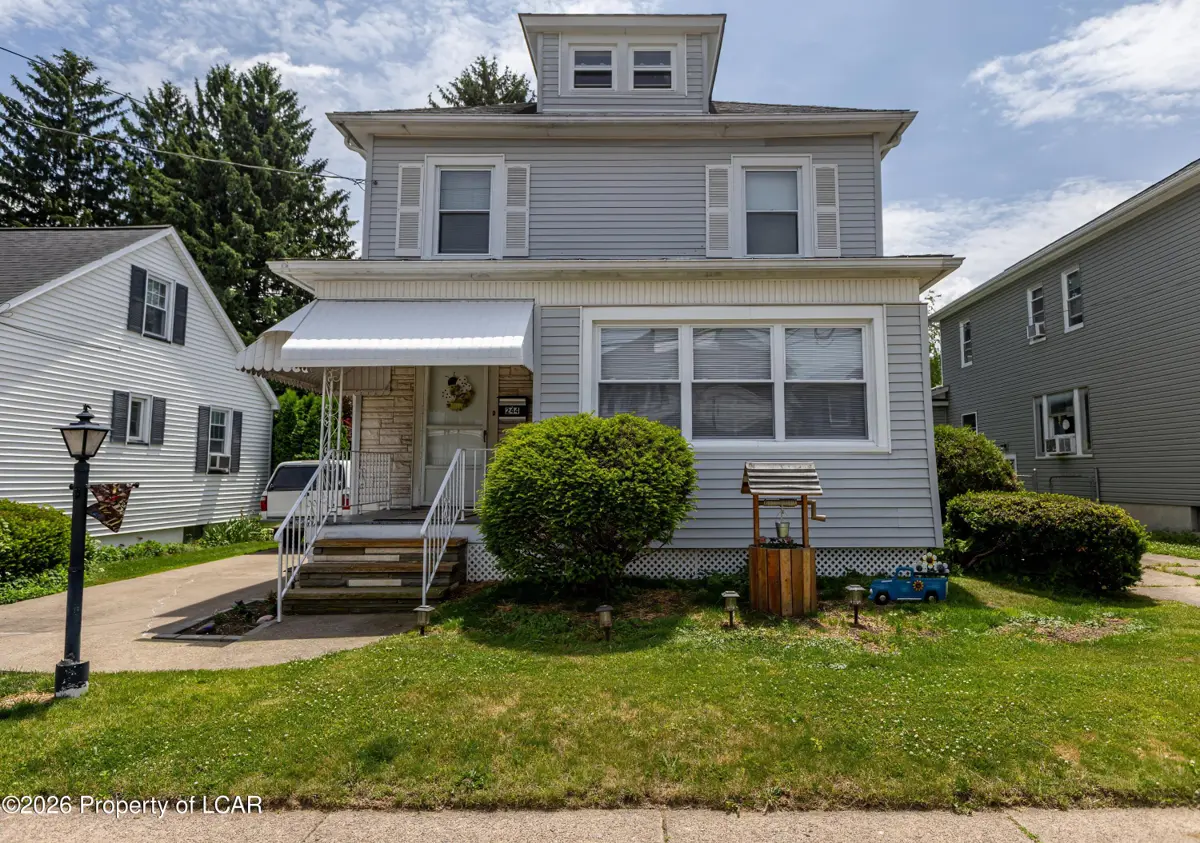 244 Lyndwood Avenue, Hanover Township in Hanover Township