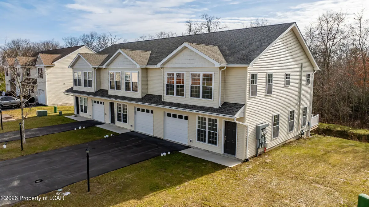 14 Nicole Lane, Hazleton - 3 bed - 3 bath - 1,547 SF