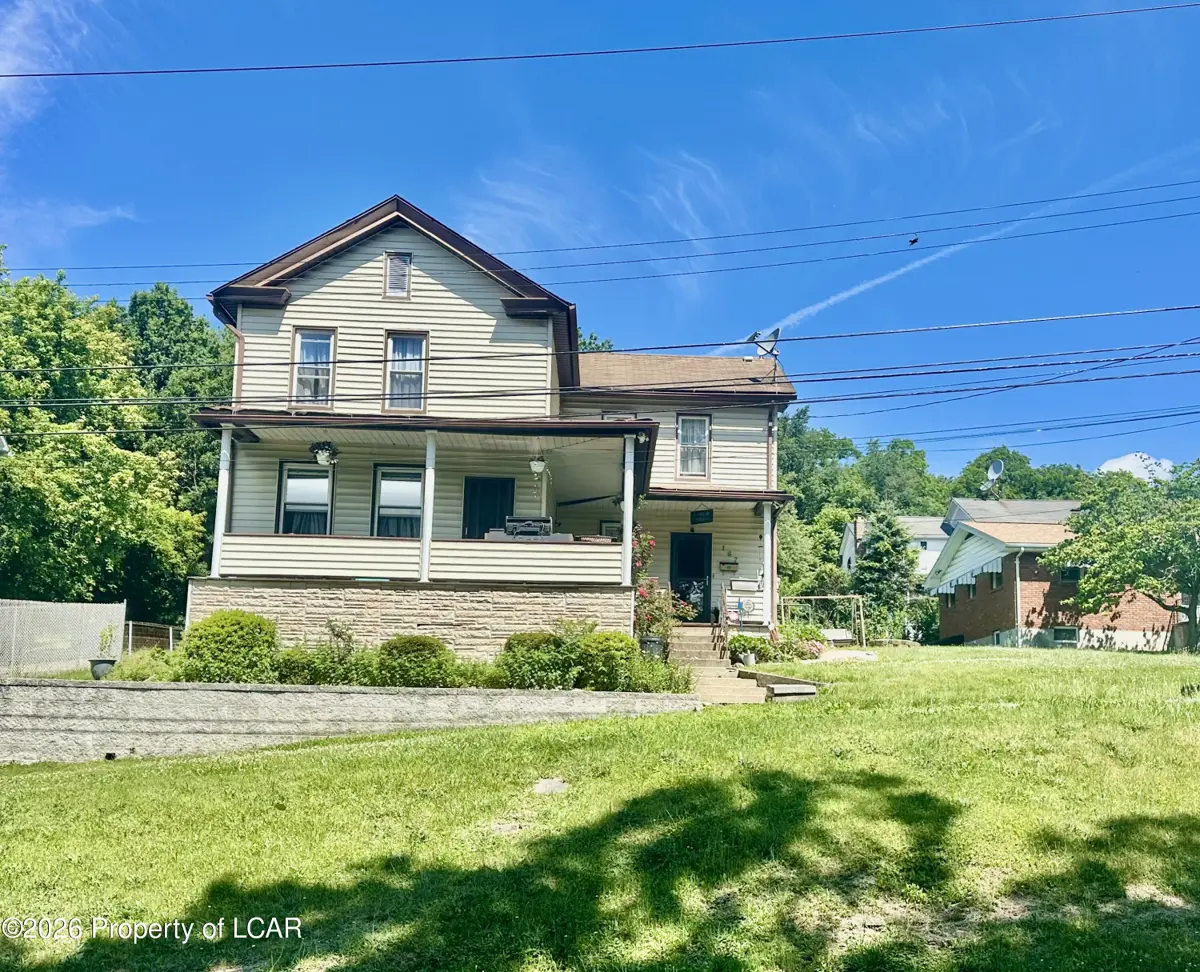 167 E Shawnee Avenue, Plymouth in Plymouth