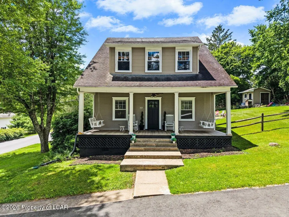 557 Irem Road, Dallas in Dallas