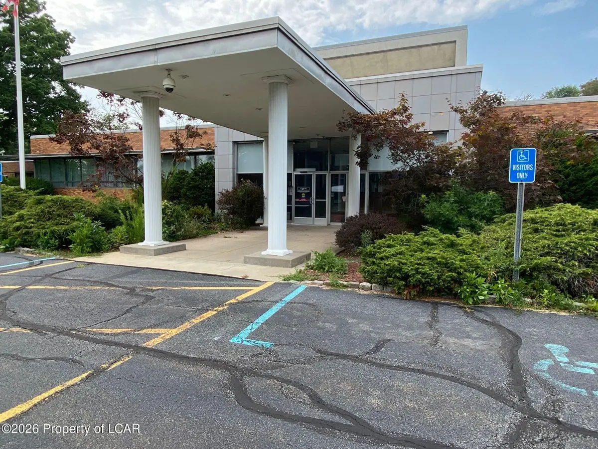 925 Oak Street, Scranton - 75,000 SF