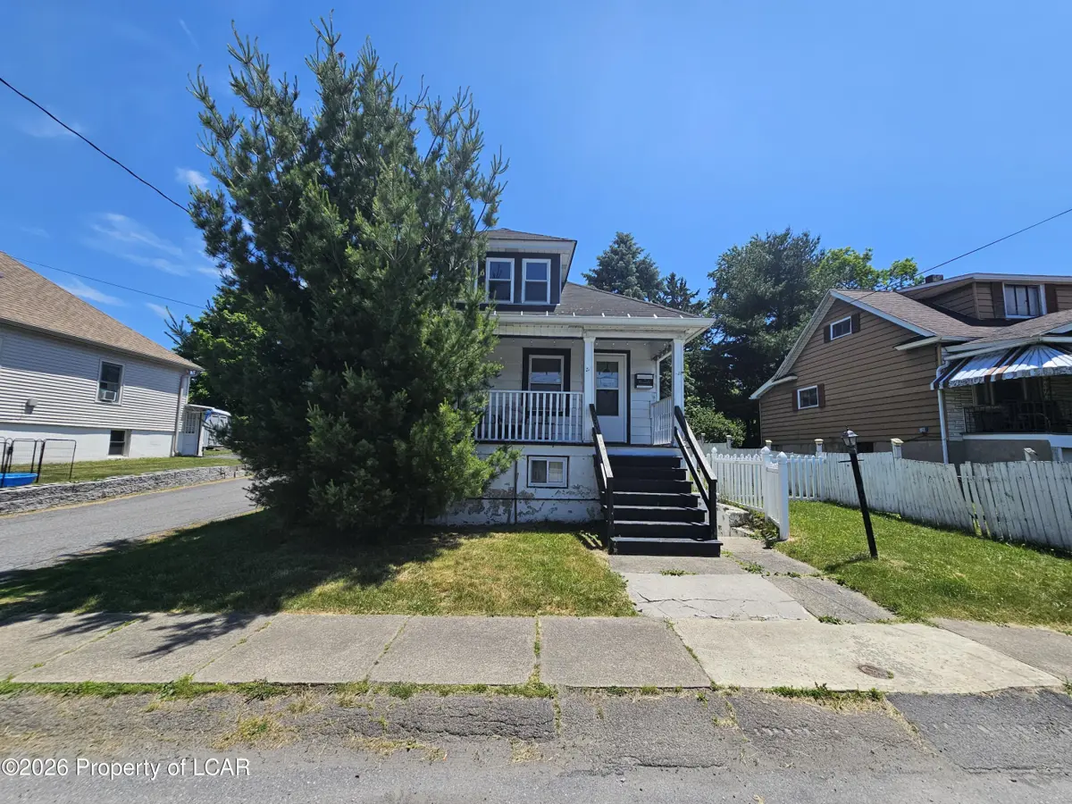 416 Reeves Street, Dunmore - 2 bed - 2 bath - 1,860 SF
