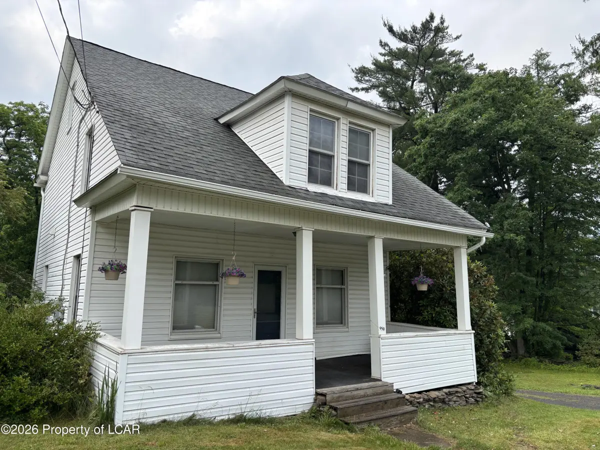 950 Chase Road, Shavertown in Shavertown