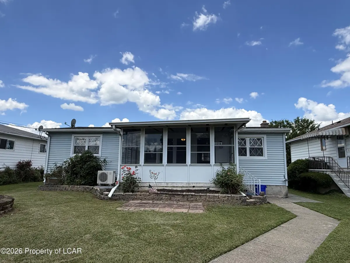 3216 Greenwood Avenue, Scranton in Scranton
