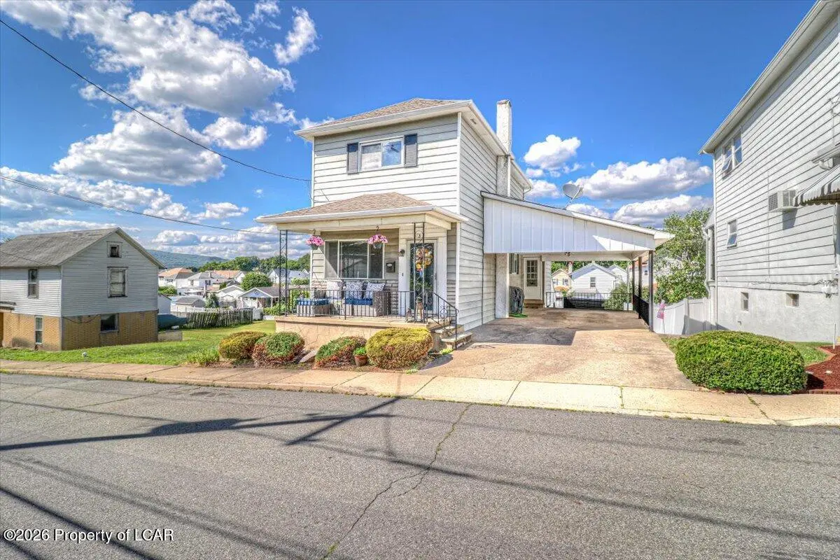 32 E Oak Street, Pittston Township in Pittston Township