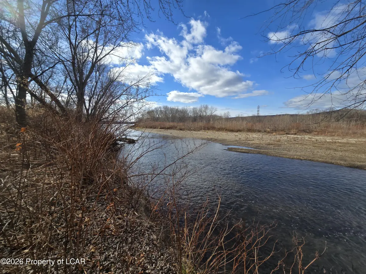 Wintermoot Island, Pittston