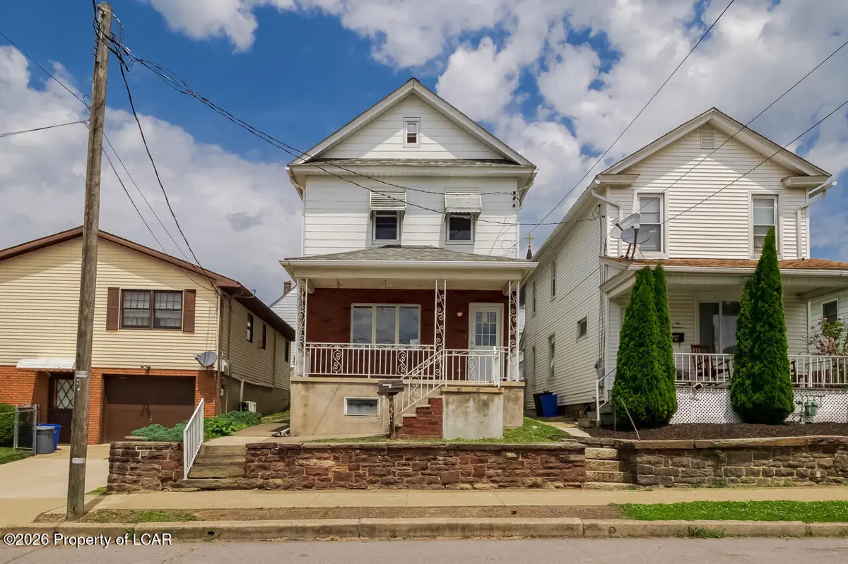 208 E Broad Street, Nanticoke in Nanticoke