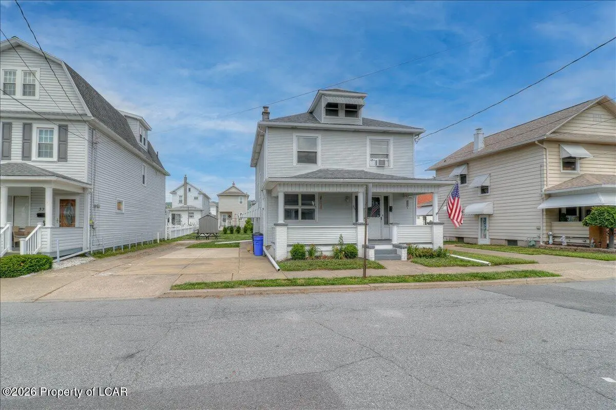 335 Phillips Street, Hanover Township - 4 bed - 2 bath - 1,610 SF