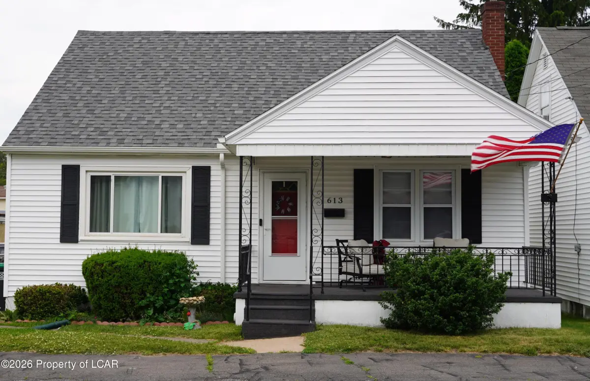 613 North Street, Hazle Township - 3 bed - 1 bath - 1,194 SF