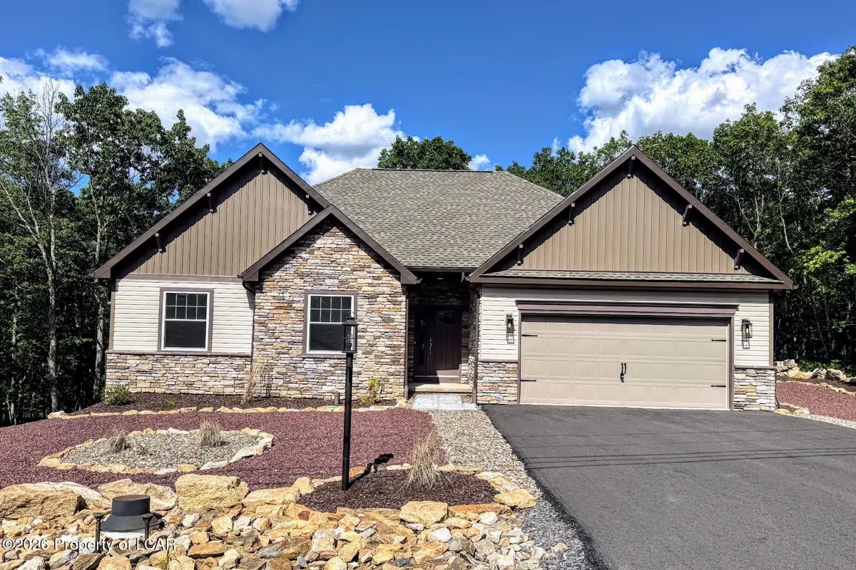 9 Tulip Tree Lane, Hazleton - 3 bed - 3 bath - 1,826 SF