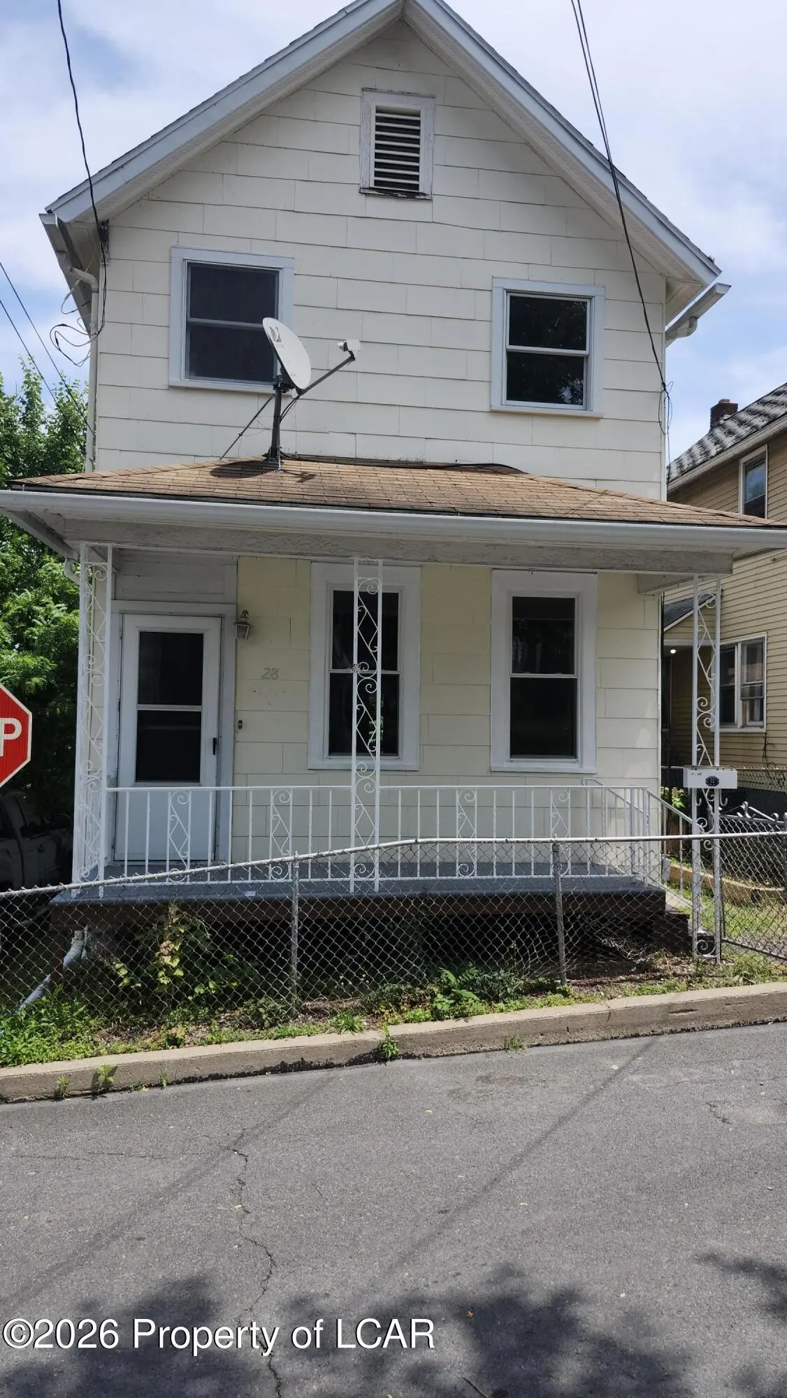 28 Farley Lane, Wilkes-Barre - 4 bed - 1 bath - 1,408 SF