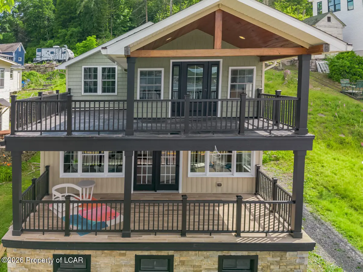 Pole 227 Lakeside Drive, Harveys Lake - 3 bed - 4 bath - 2,836 SF