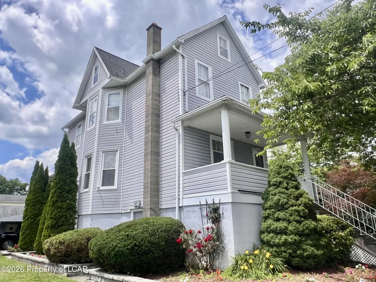184 Lawrence Street, Wilkes-Barre in Wilkes-Barre