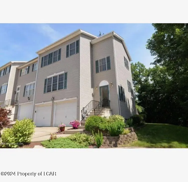 49 Nittany Lane, Plains in Plains