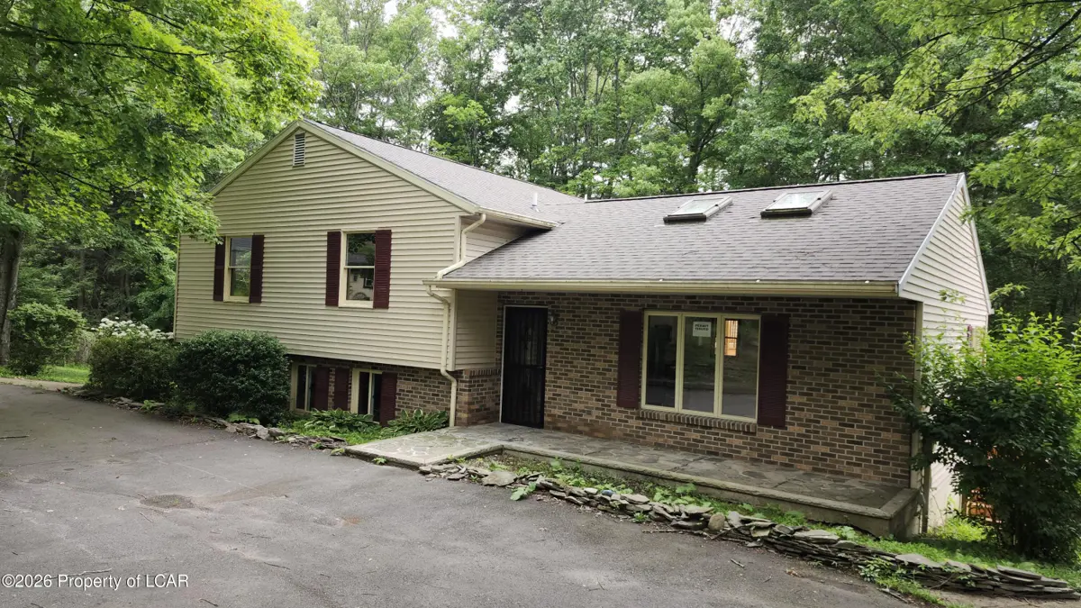 67 Harris Hill Road, Shavertown - 4 bed - 3 bath - 2,622 SF