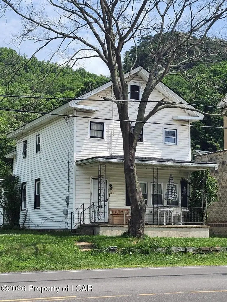 321 E Poplar Street, Nanticoke - 5 bed - 2 bath - 1,748 SF