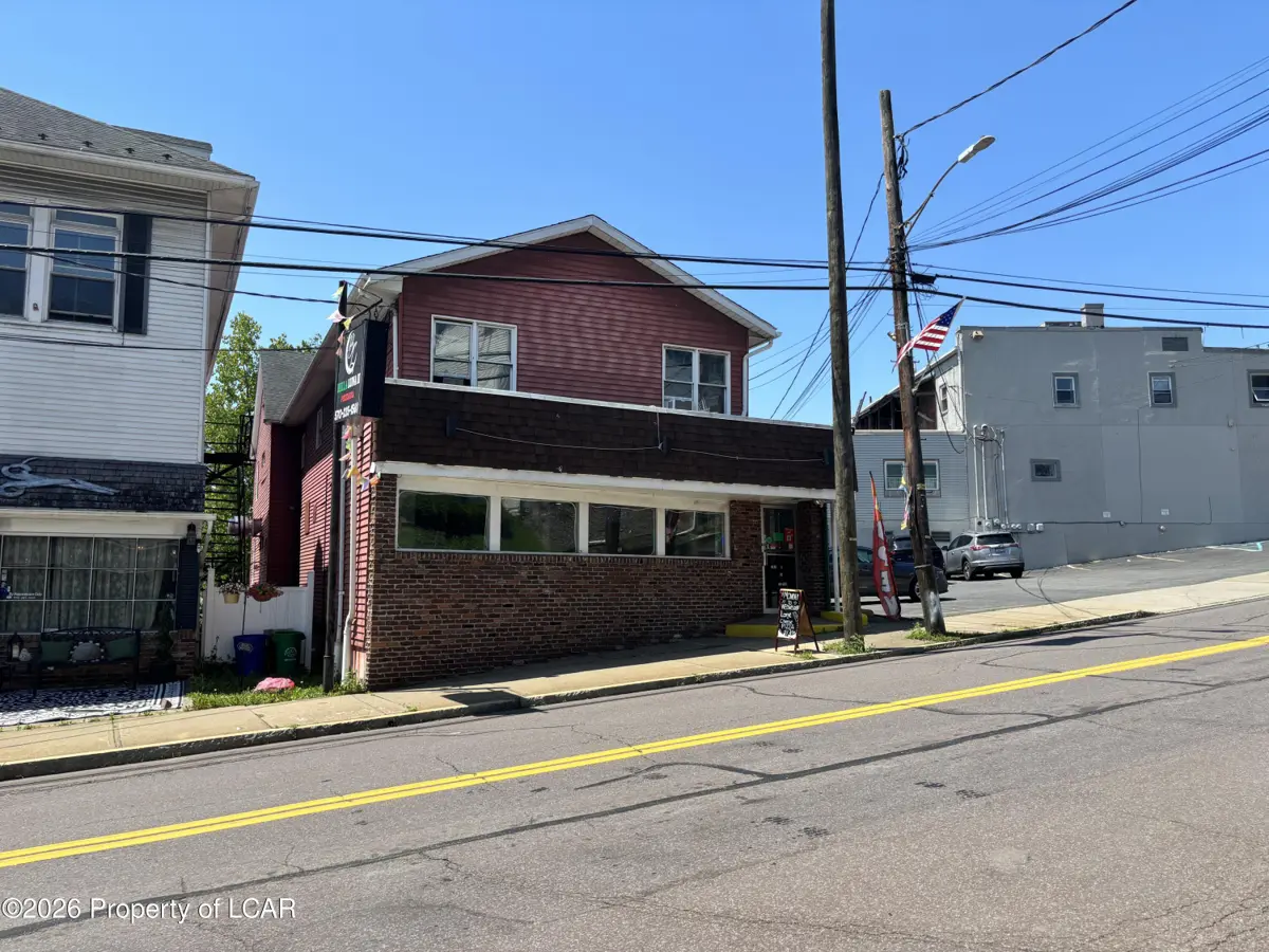 15 E Carey Street, Wilkes-Barre in Wilkes-Barre