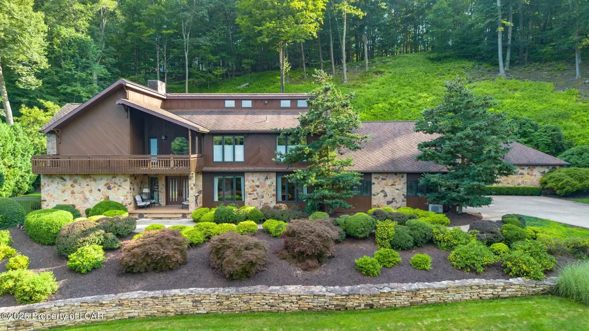 166 Wellington Road, Shavertown in Shavertown