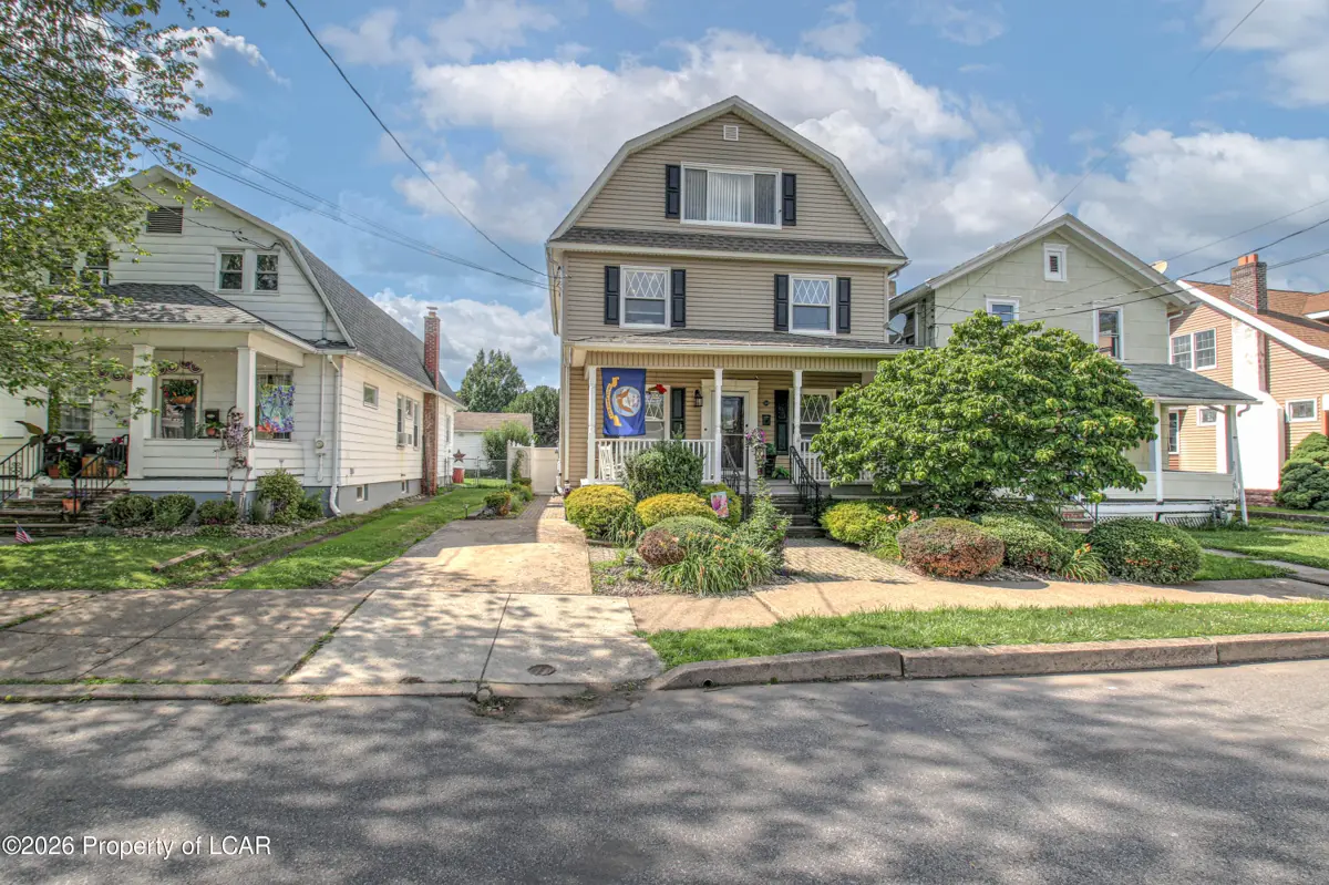 318 N Sprague Avenue, Kingston - 5 bed - 2 bath - 2,780 SF